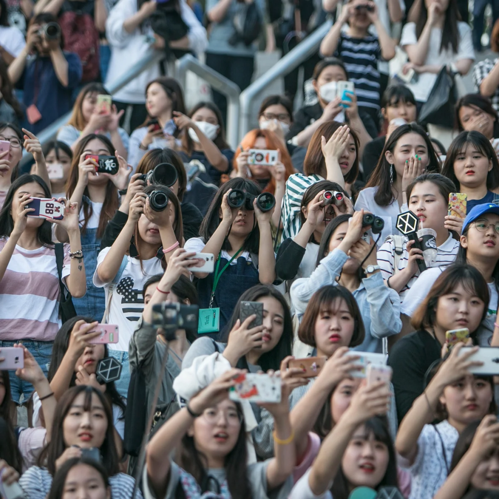 Kenapa K-Popers Indonesia Makin Gila? 6 Alasan Mengejutkan di 2025