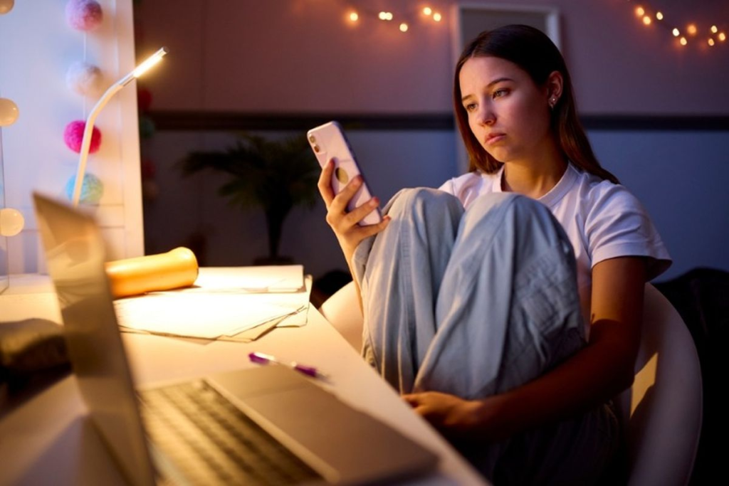 Kenapa K-Popers Indonesia Makin Gila? 6 Alasan Mengejutkan di 2025