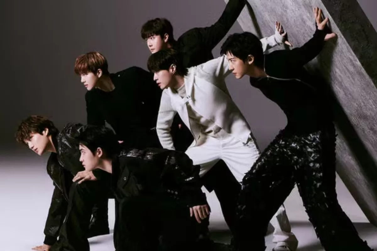 EXO Rilis Album REVERXE 2026 dengan Crown